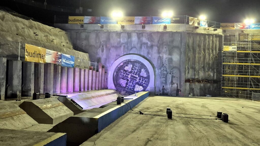 Tarcza TBM Kinga po przebiciu w Mordarce