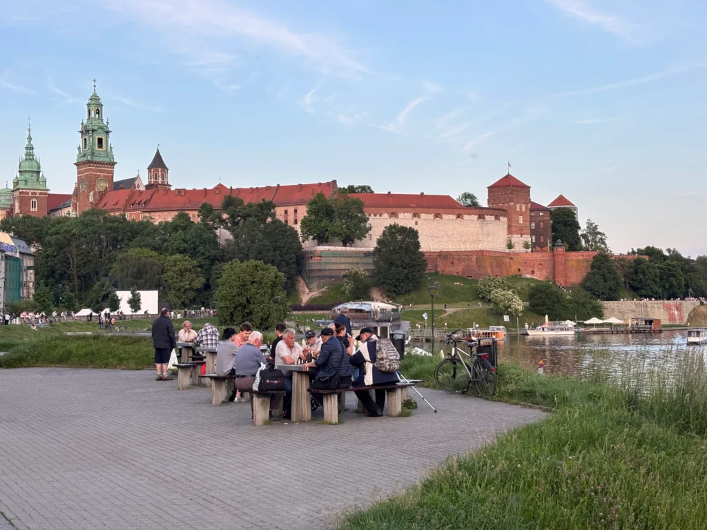 Szychy na bulwarach pod Wawelem
