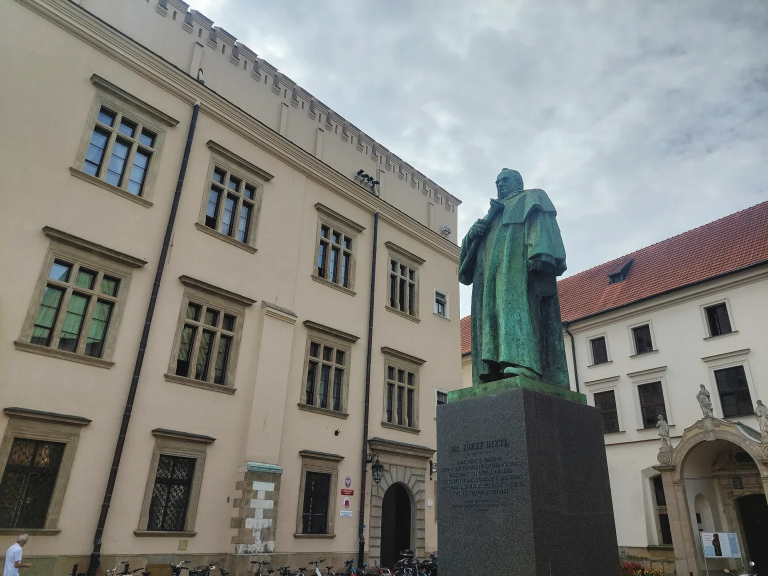 Pomnik Józefa Dietla, Prezydenta Krakowa, przed Magistratem, fot. Redakcja Kraków Live